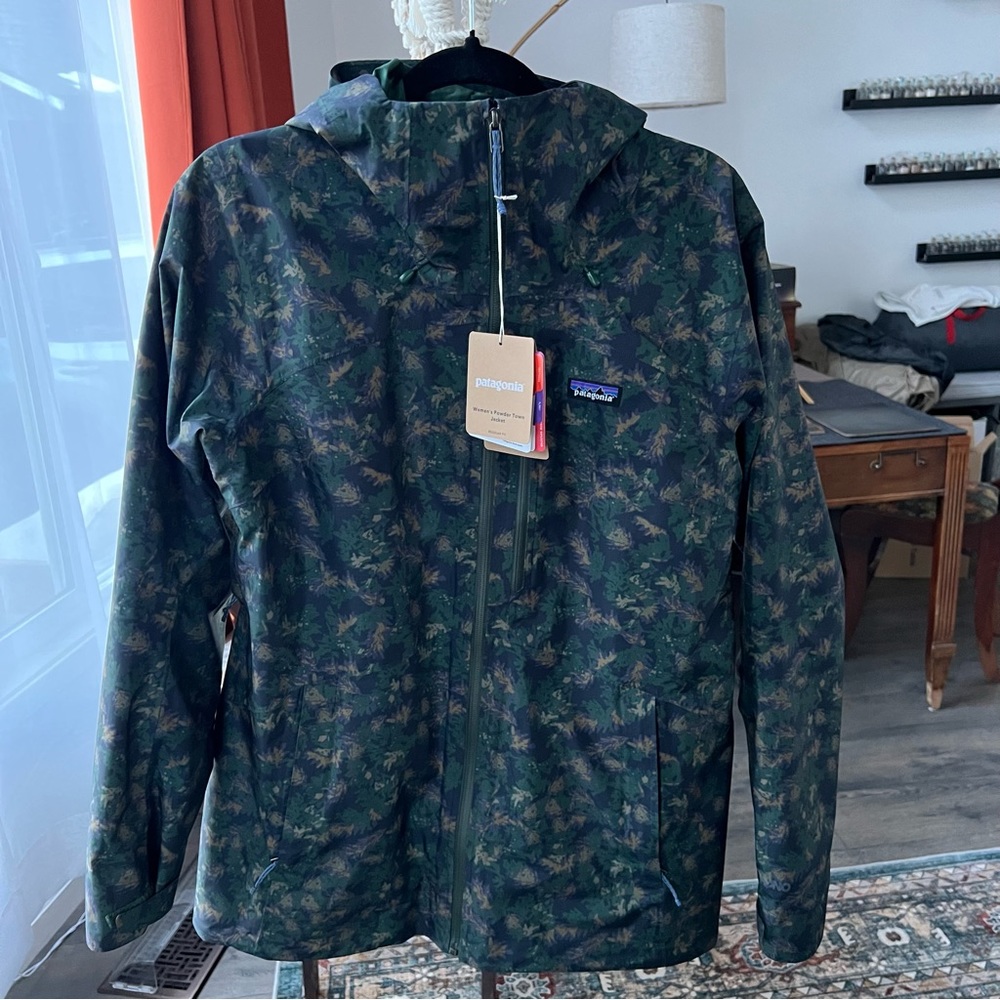NWT Med Patagonia Powder Town Jacket Women's shell jacket